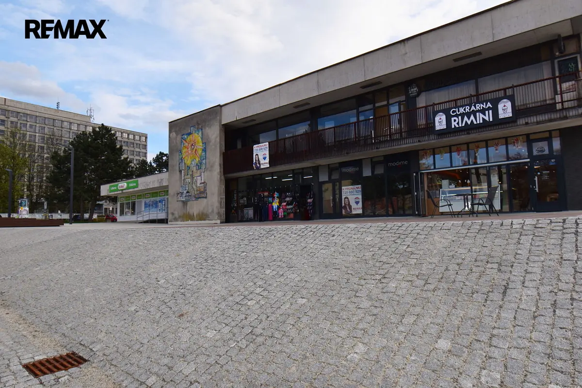Pronájem komerčního prostoru 350 m², Nové náměstí · Kopřivnice