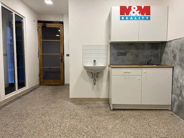Pronájem komerčního prostoru 20 m², Palackého · Lomnice nad Popelkou