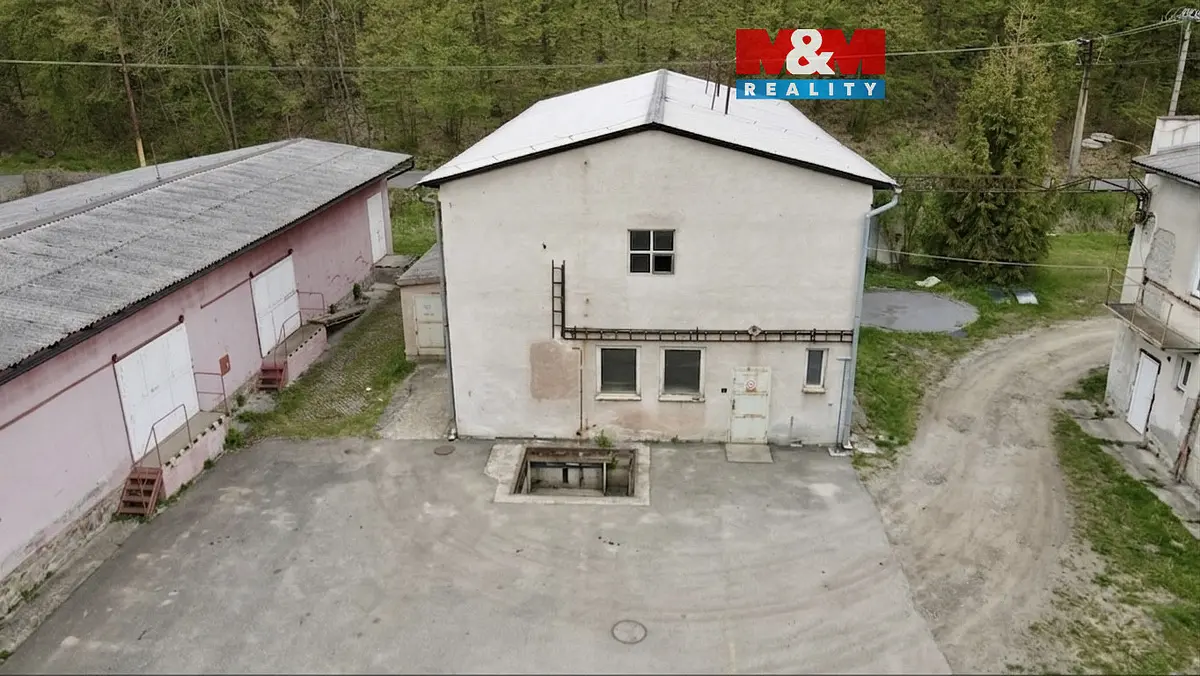 Pronájem komerčního prostoru 240 m², Loštice · okres Šumperk