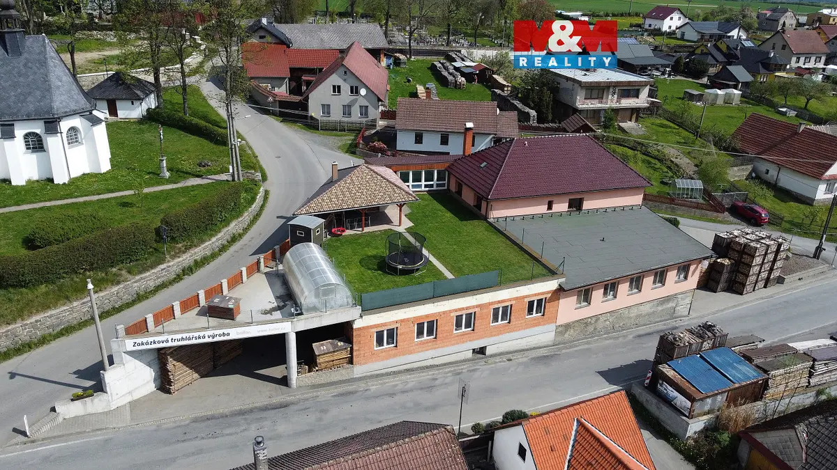 Prodej komerčního prostoru 1200 m², Spálov · okres Nový Jičín