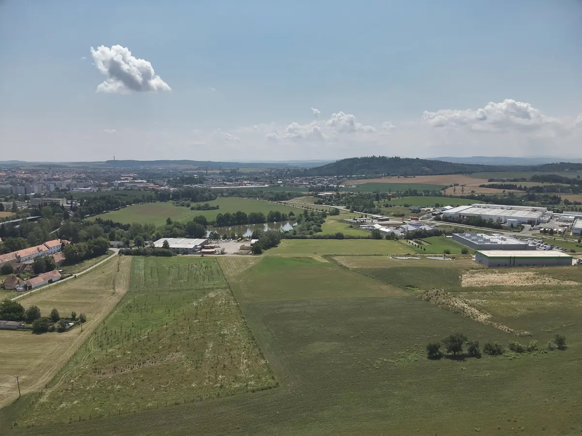 Prodej pozemku 26578 m², Písek