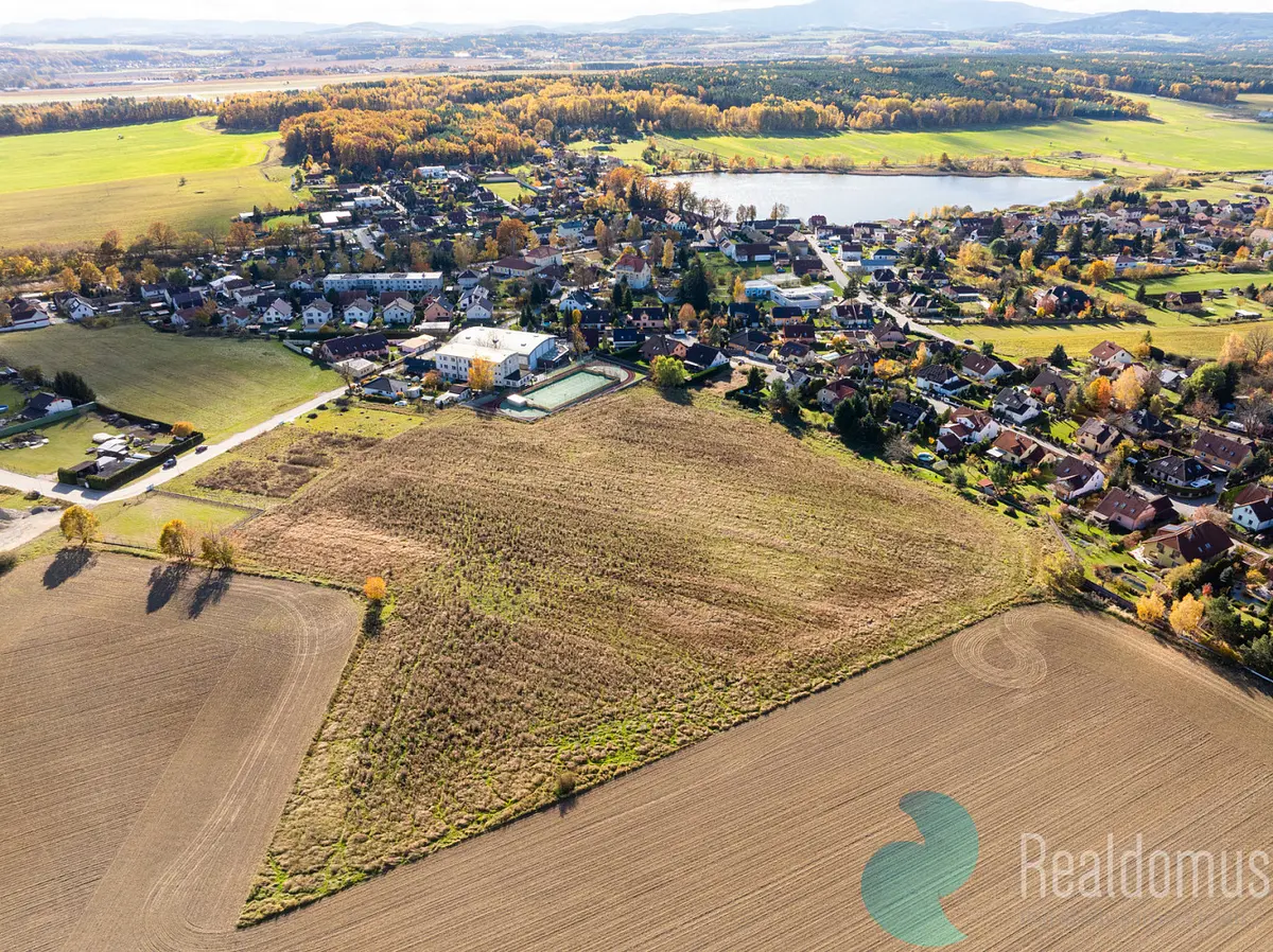 Prodej pozemku 1006 m², Litvínovice