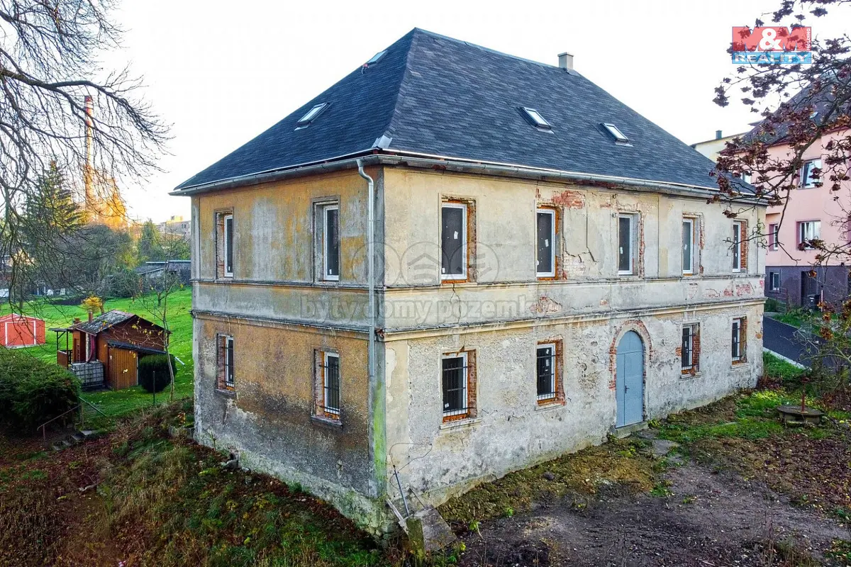 Prodej domu 300 m², Plesná