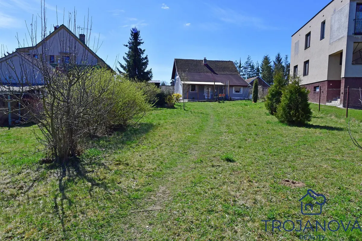 Prodej pozemku 955 m², Zdislavice · okres Benešov