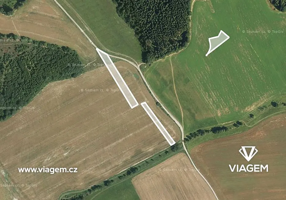 Prodej pozemku 4490 m², Vysočany