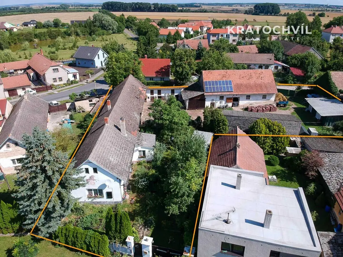 Prodej komerčního prostoru 400 m², Úmyslovice