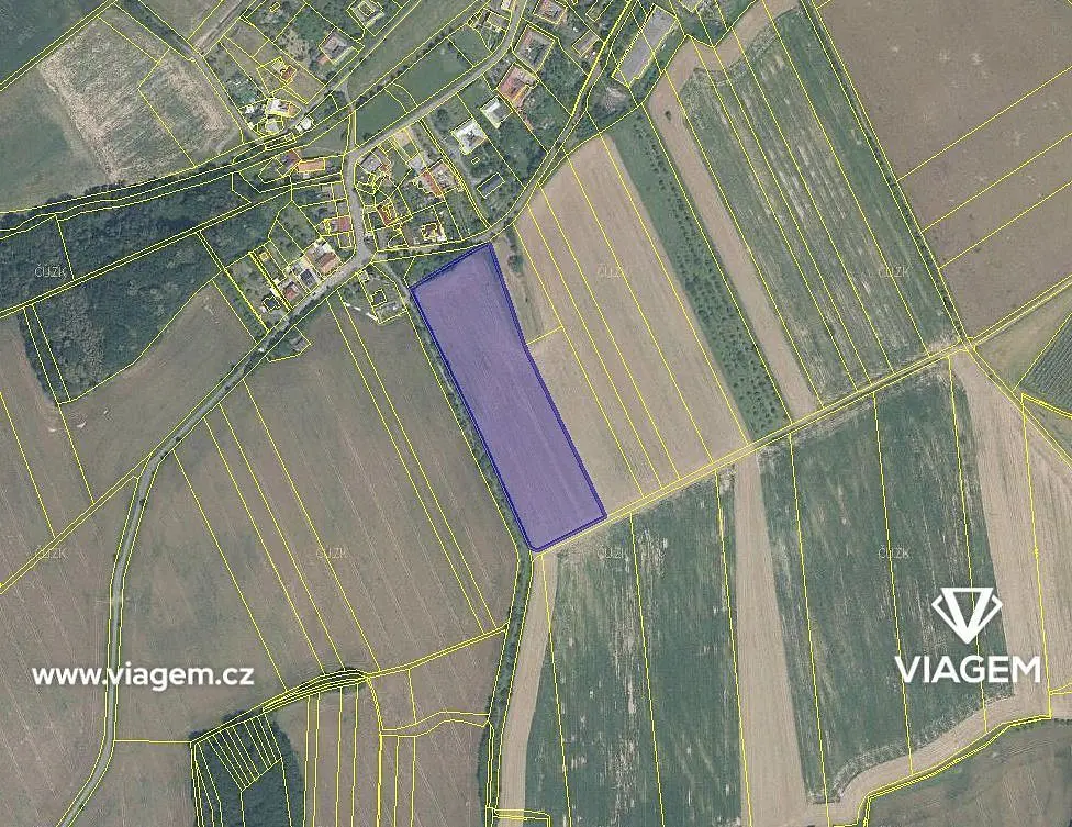 Prodej pozemku 3709 m², Kladníky · okres Přerov
