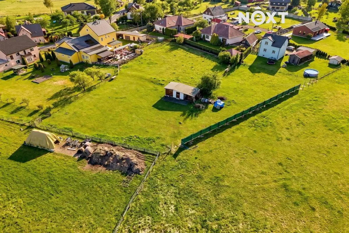 Prodej pozemku 246 m², Pila