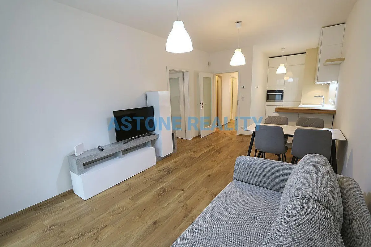 Prodej bytu 2+kk 51 m², Olšanská · Žižkov