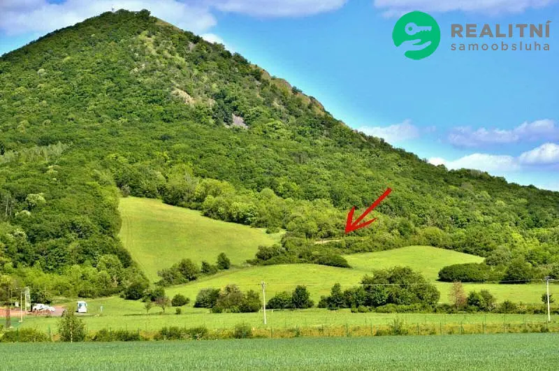 Prodej pozemku 1600 m², Velemín · okres Litoměřice