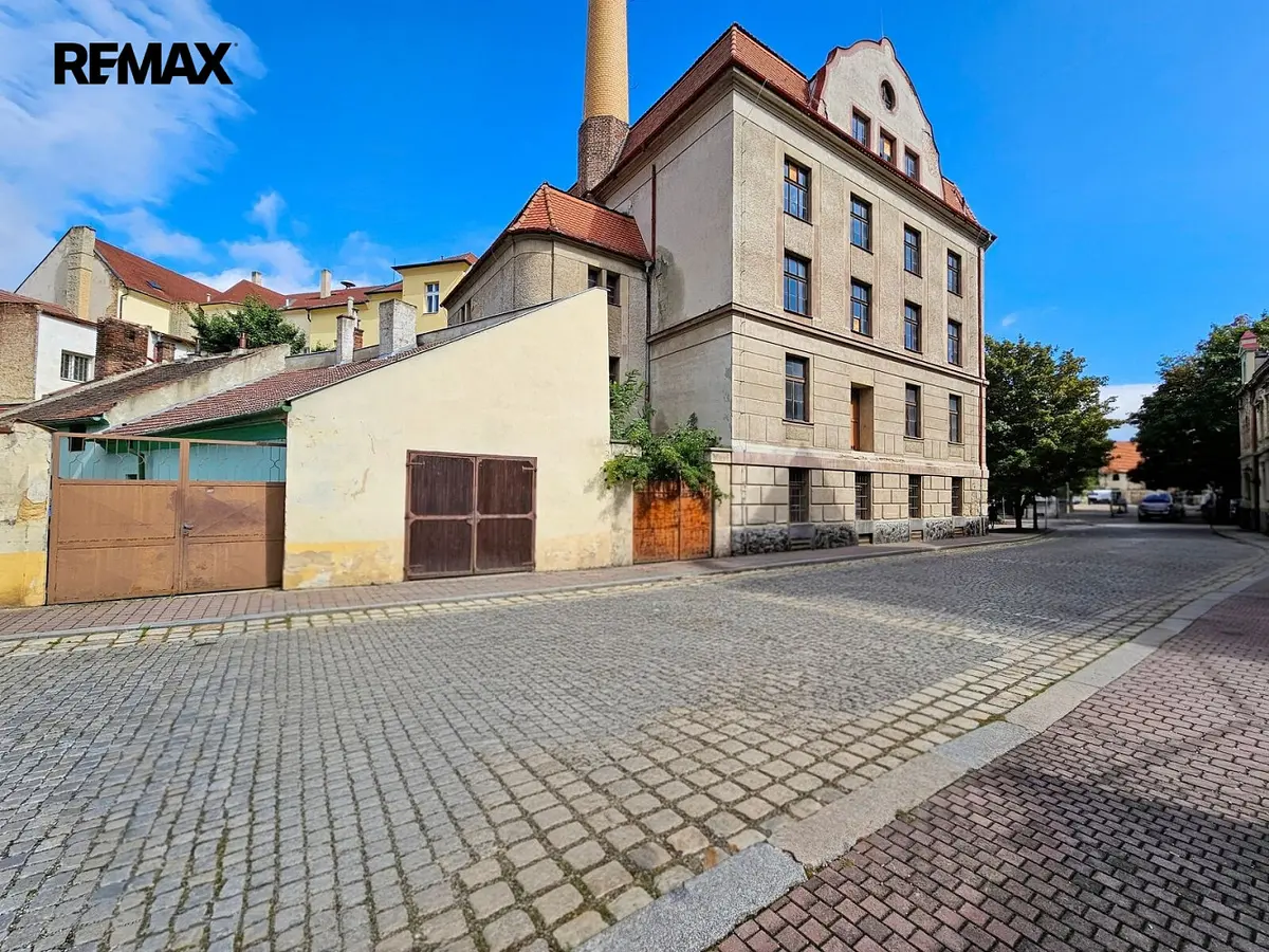 Prodej komerčního prostoru 2000 m², Kovářská · Žatec