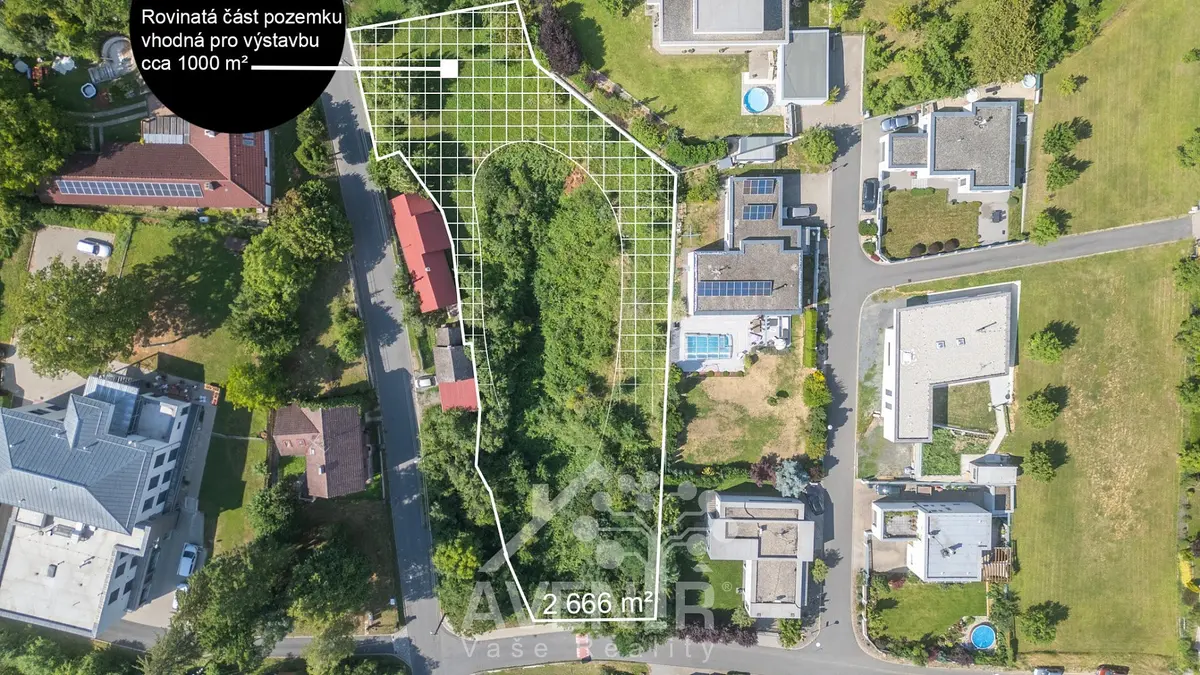 Prodej pozemku 666 m², Zlín - Příluky