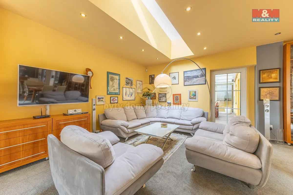 Prodej domu 300 m², Krnovská · Město Albrechtice
