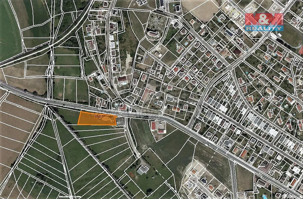 Prodej pozemku 392 m², Chrudim