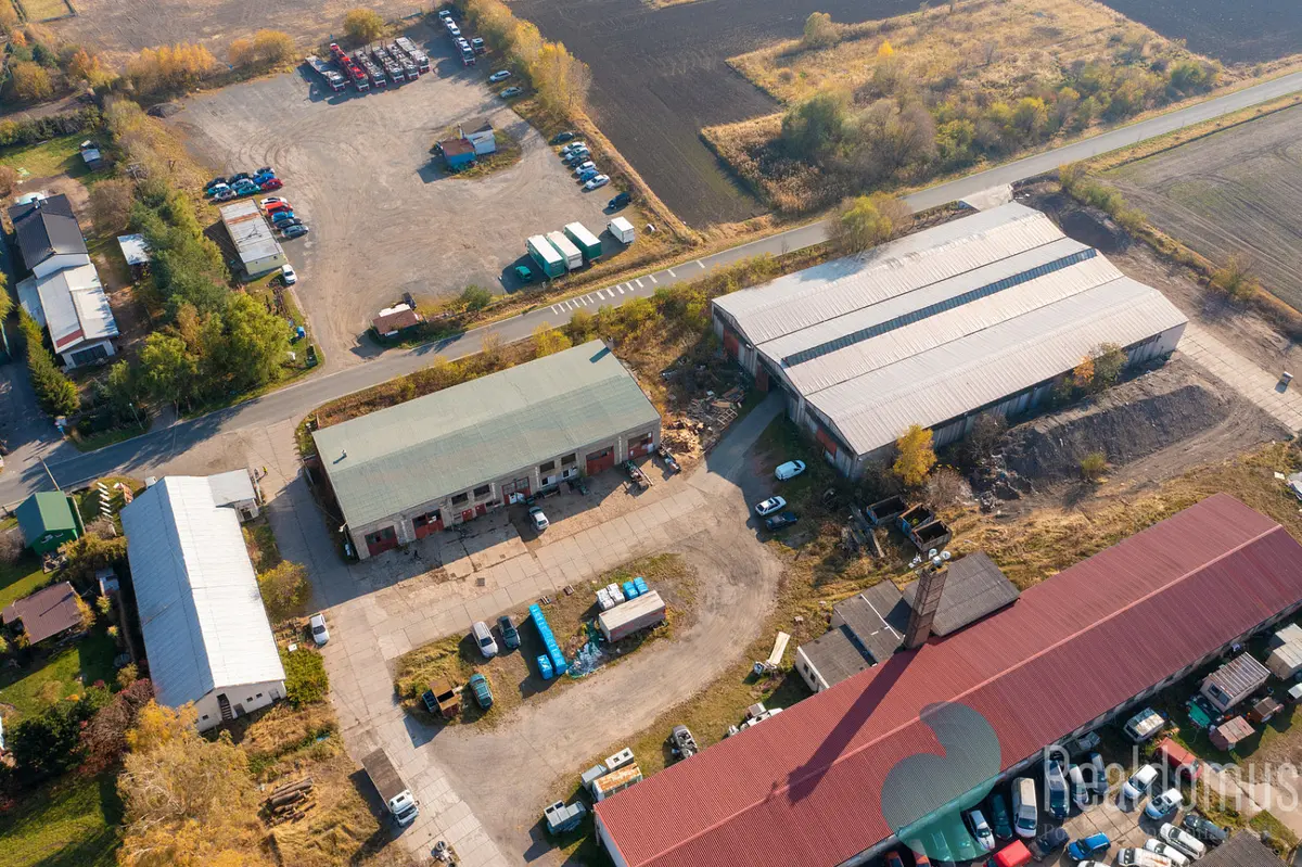 Prodej komerčního prostoru 2255 m², Milovice · okres Nymburk