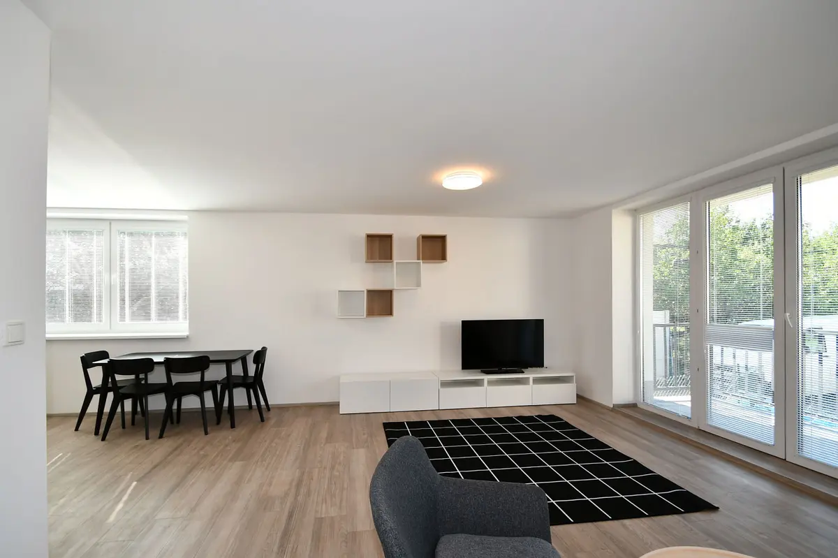 Pronájem bytu 3+kk 87 m², Obřanská · Bílovice nad Svitavou