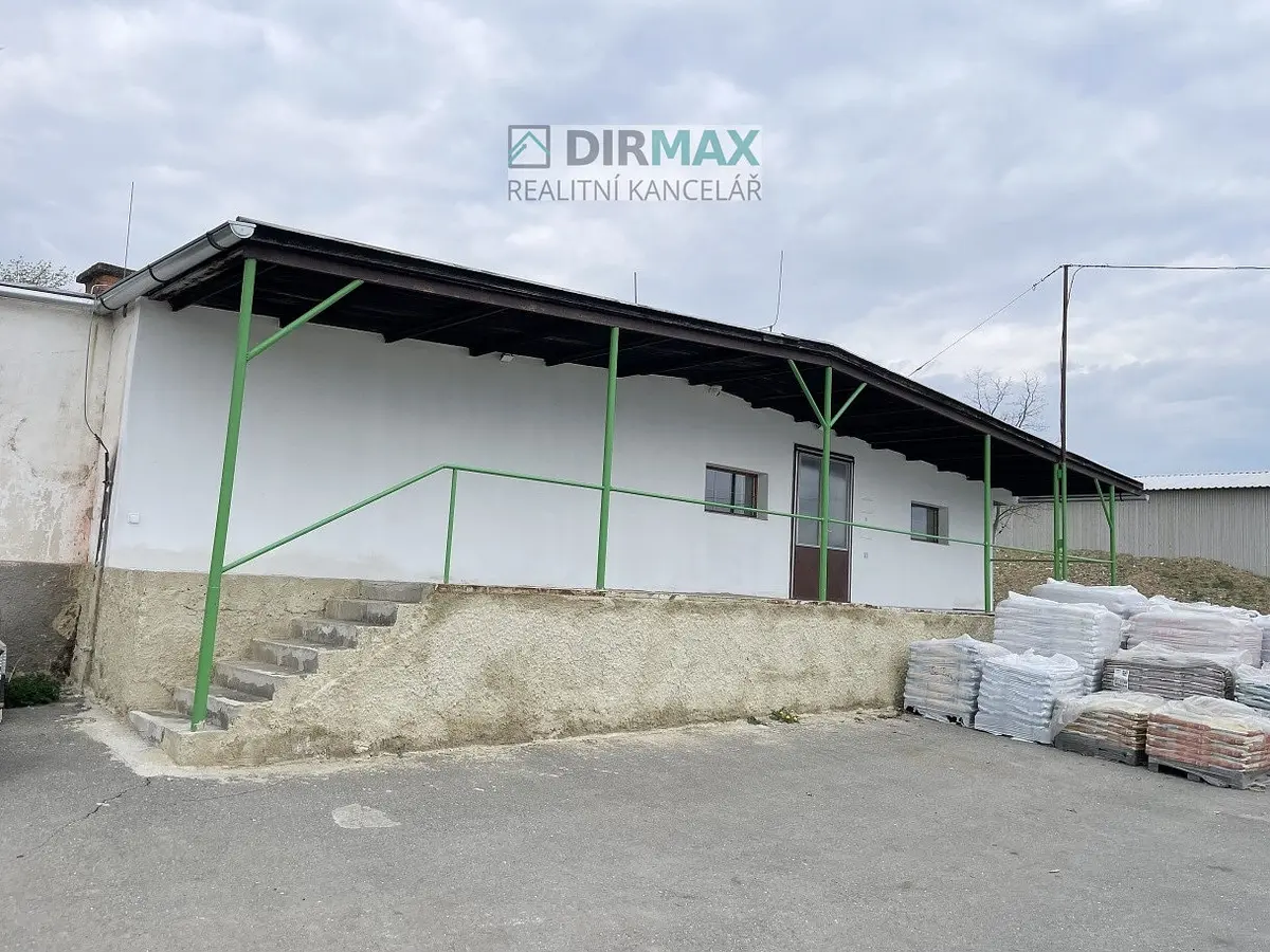 Pronájem komerčního prostoru 110 m², Zámecká · Spálené Poříčí