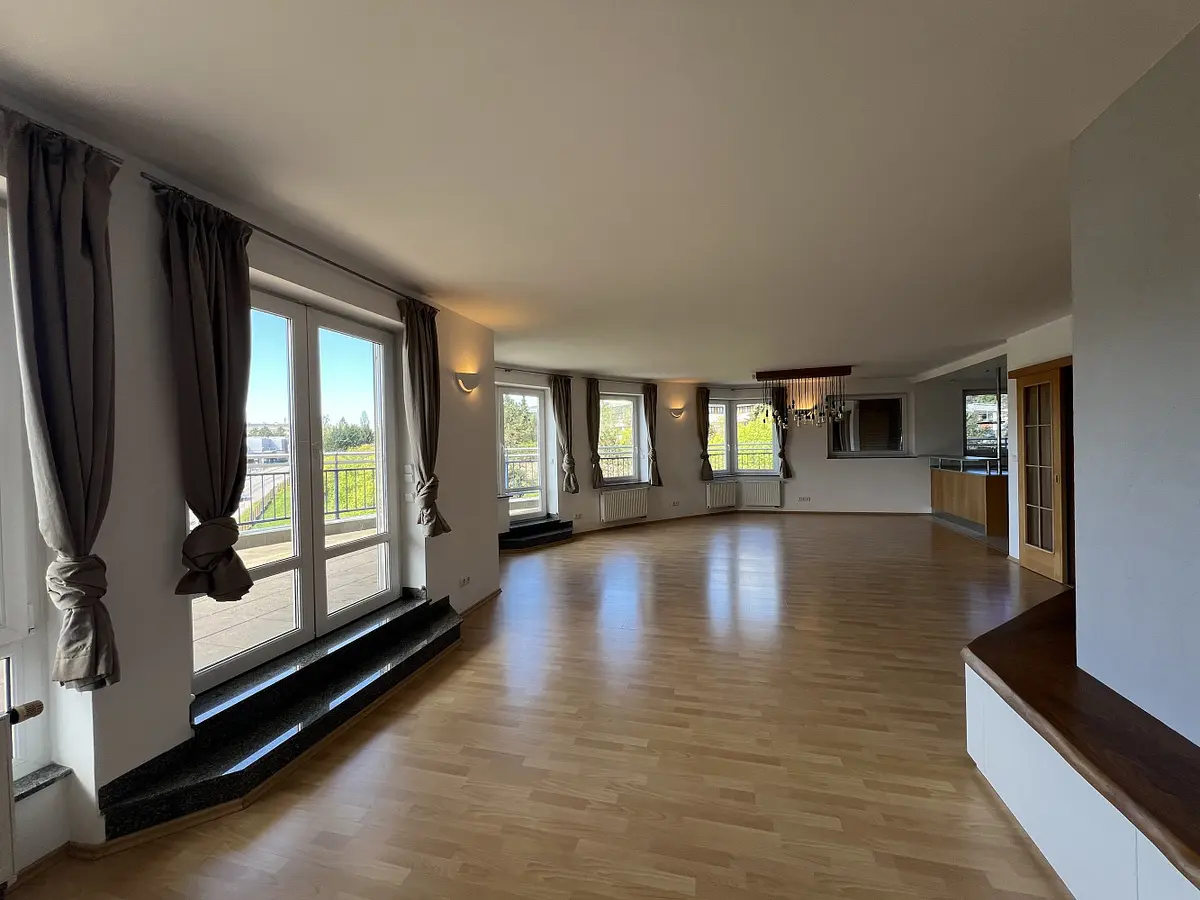 Prodej bytu 6+kk 167 m², Lékařská · Motol