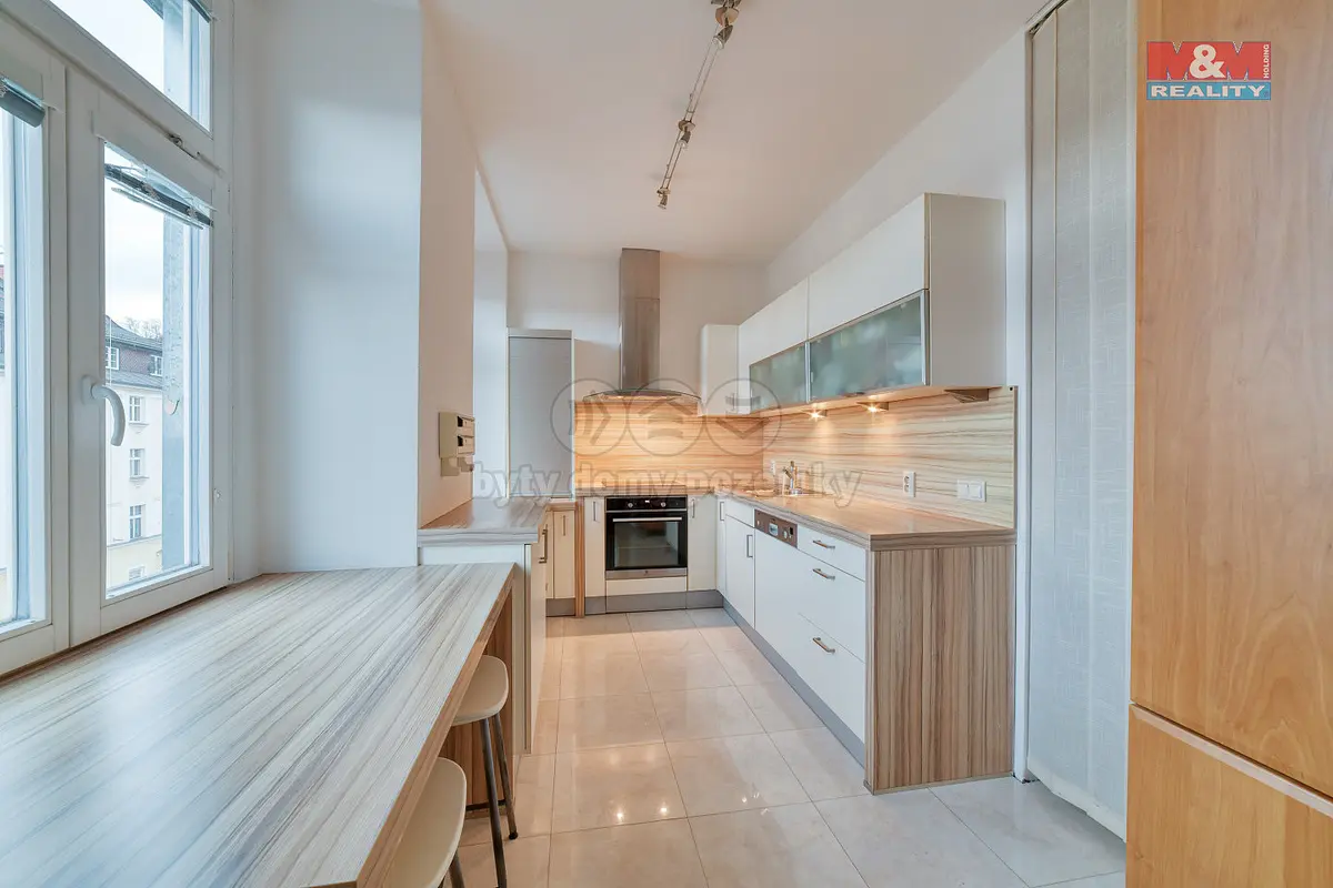Prodej bytu 3+1 92 m², Hlavní třída · Mariánské Lázně
