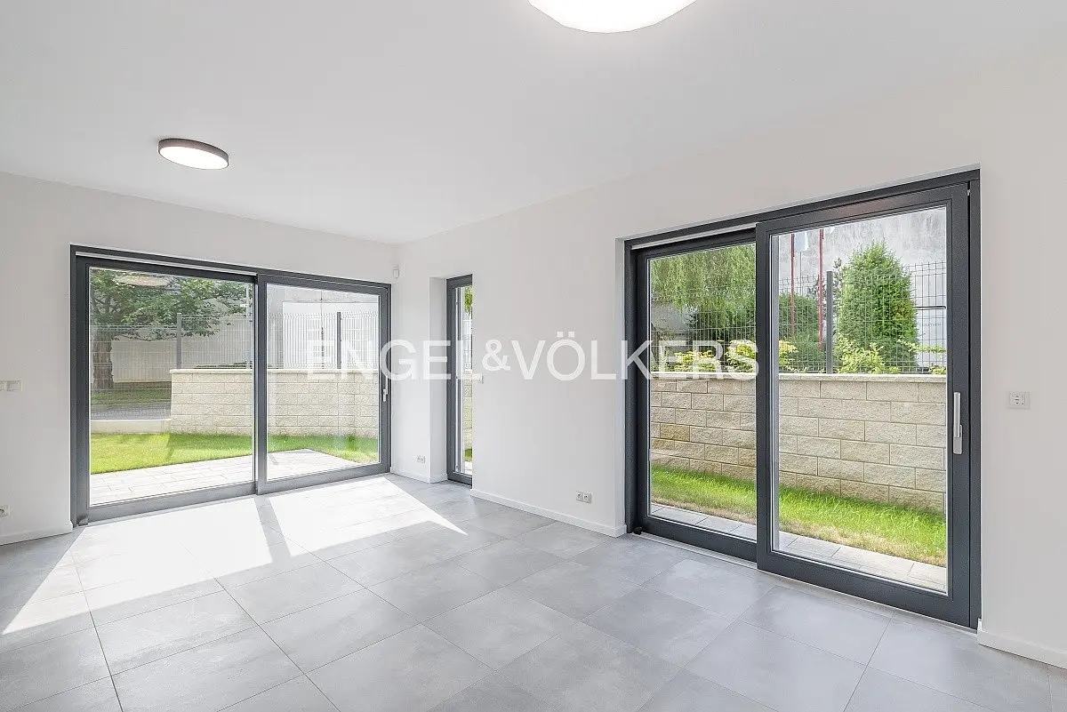 Pronájem domu 226 m², Na Hutmance · Jinonice