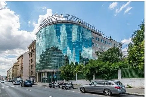 Pronájem komerčního prostoru 175 m², Hartigova · Žižkov