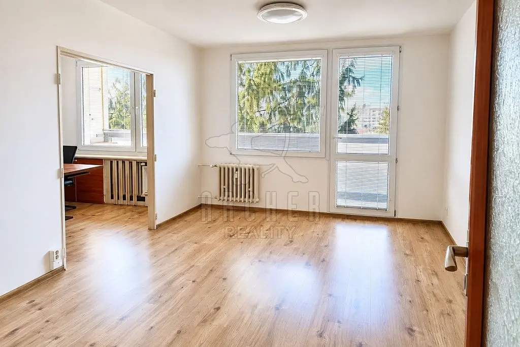 Prodej bytu 3+1 72 m², Lovosická · Prosek