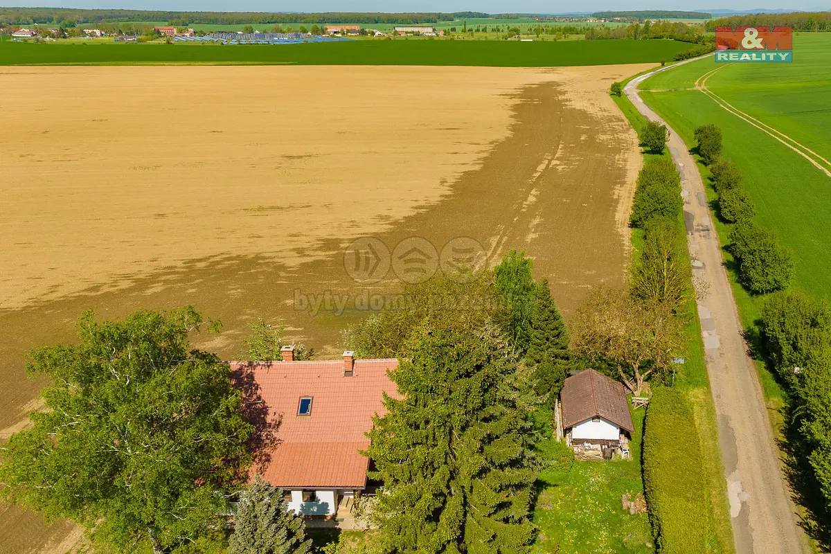 Prodej pozemku 474 m², Petrovice - Kanice · okres Hradec Králové