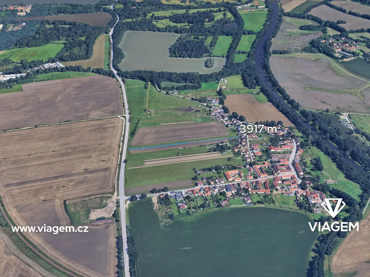 Prodej pozemku 1958 m², Hluboká nad Vltavou · okres České Budějovice