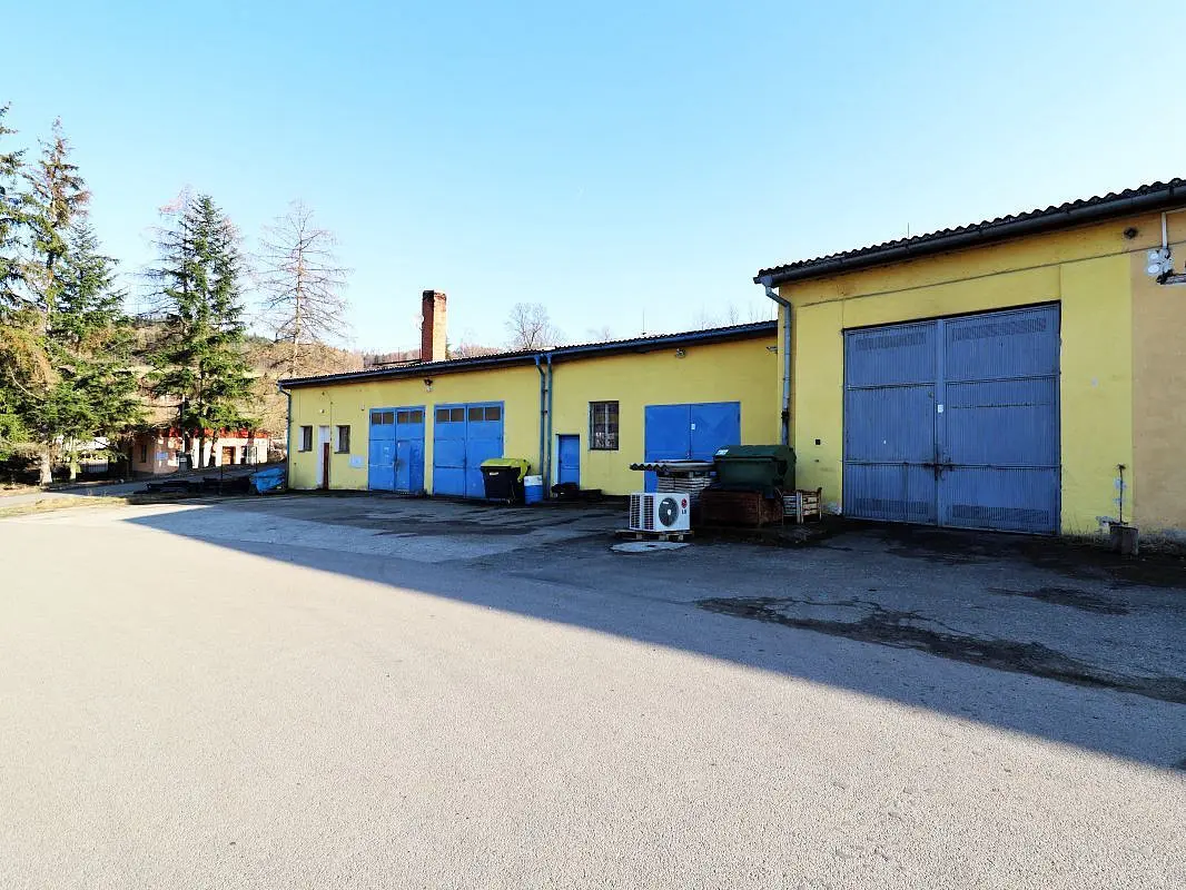 Prodej komerčního prostoru 327 m², Sušice - Sušice III · okres Klatovy