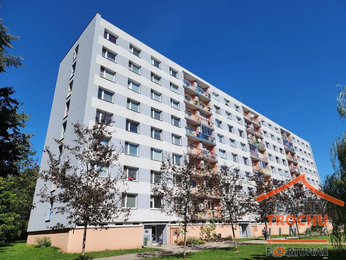 Pronájem bytu 3+1 61 m², Pomněnková · Horní Staré Město · Trutnov