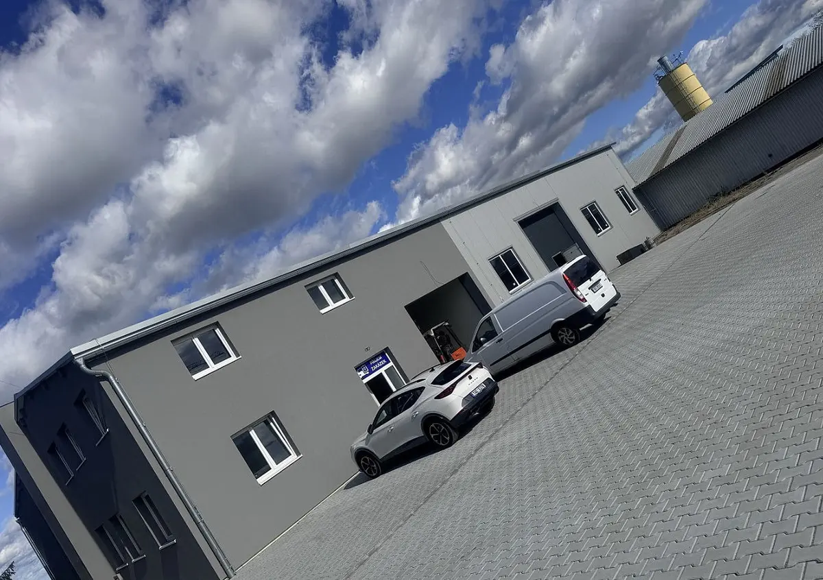 Pronájem komerčního prostoru 2200 m², Záryby - Martinov · okres Praha-východ