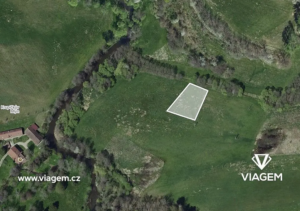 Prodej pozemku 750 m², Divišov · okres Benešov