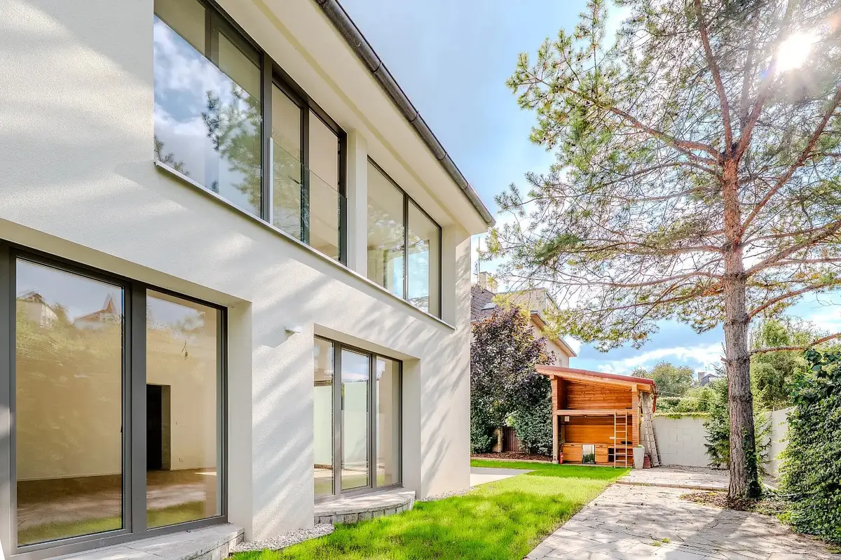 Prodej pozemku 334 m², Starolázeňská · Velká Chuchle