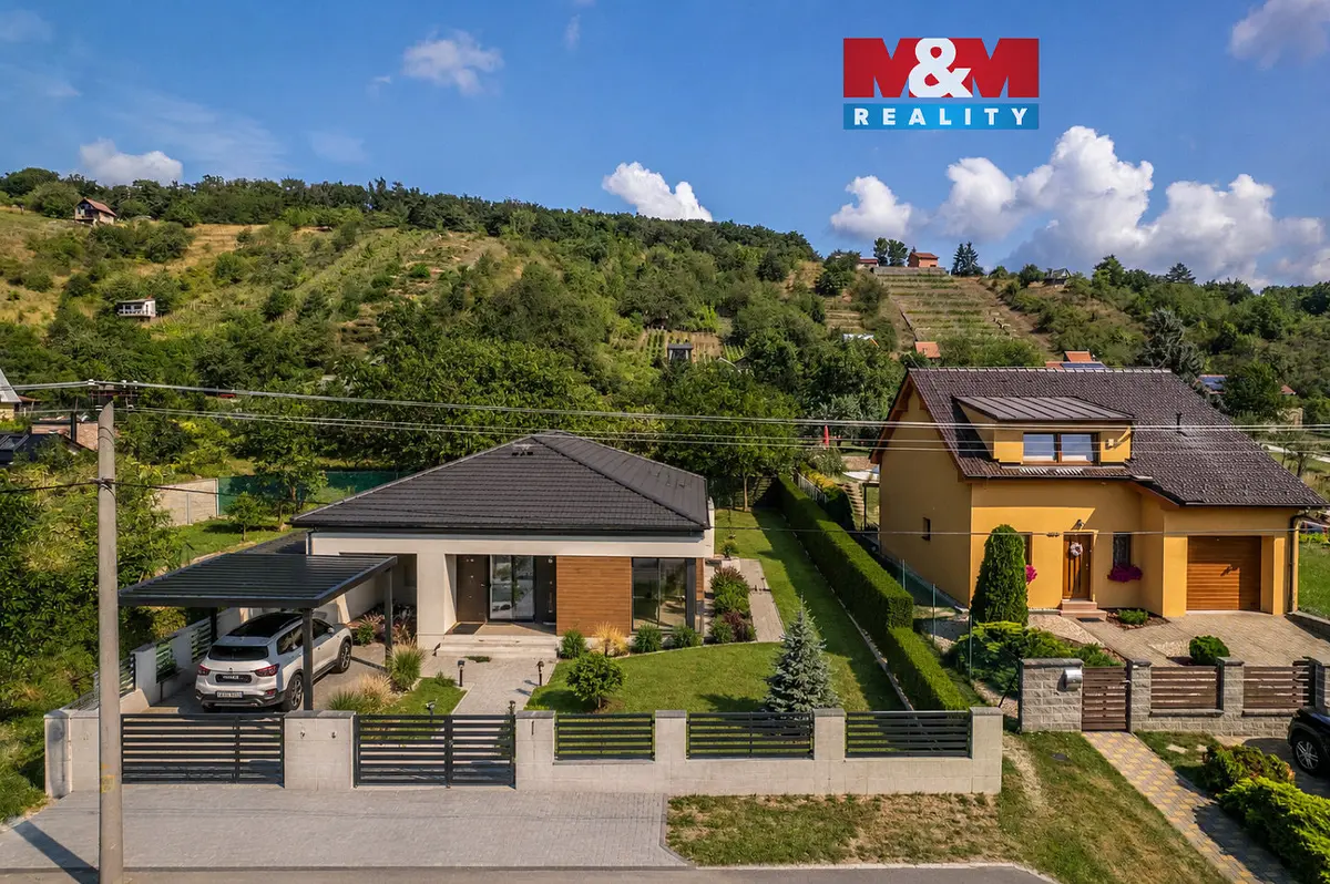 Prodej pozemku 331 m², Viničné Šumice · okres Brno-venkov