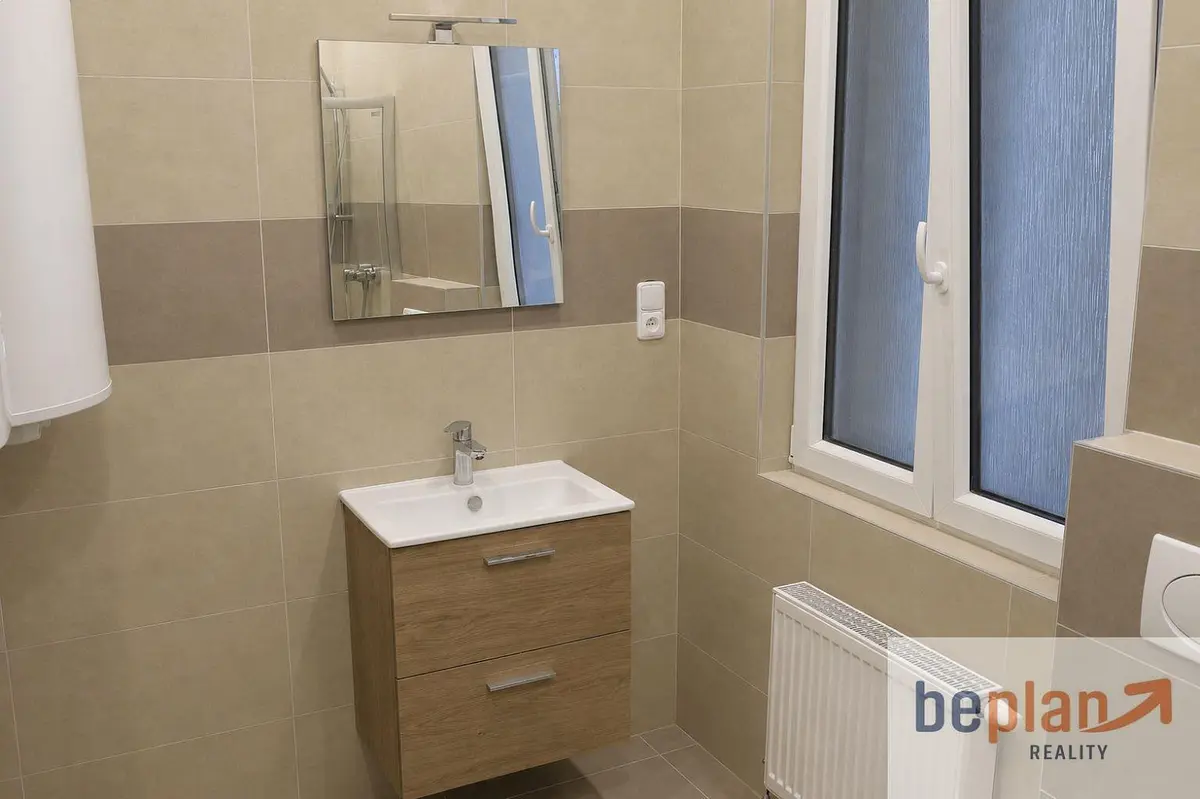 Pronájem bytu 2+1 66 m², Moskevská · Karlovy Vary