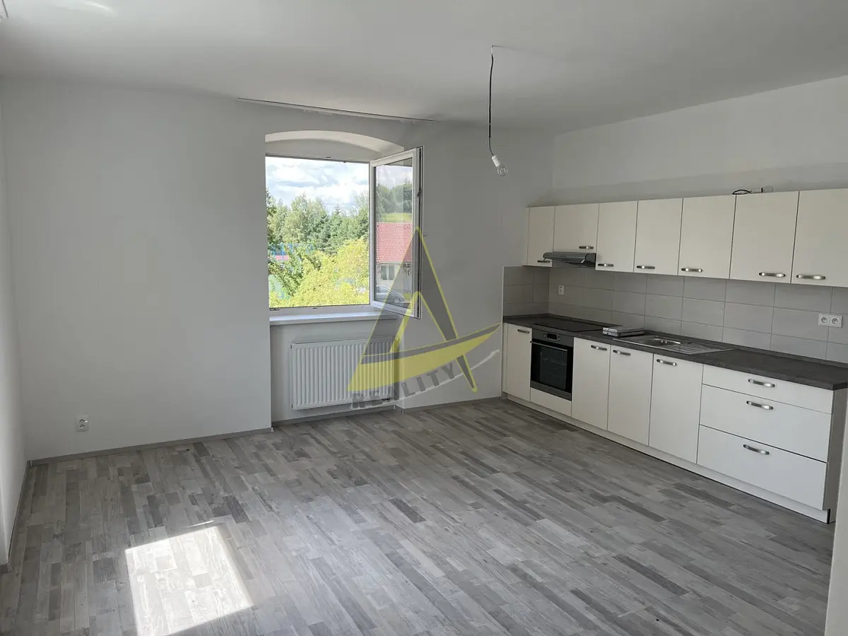 Pronájem bytu 3+kk 108 m², Černá v Pošumaví