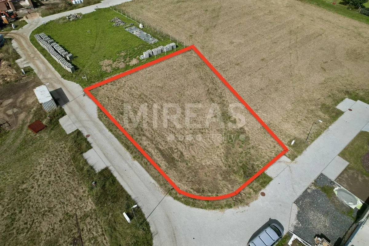Prodej pozemku 942 m², Hořátev · okres Nymburk