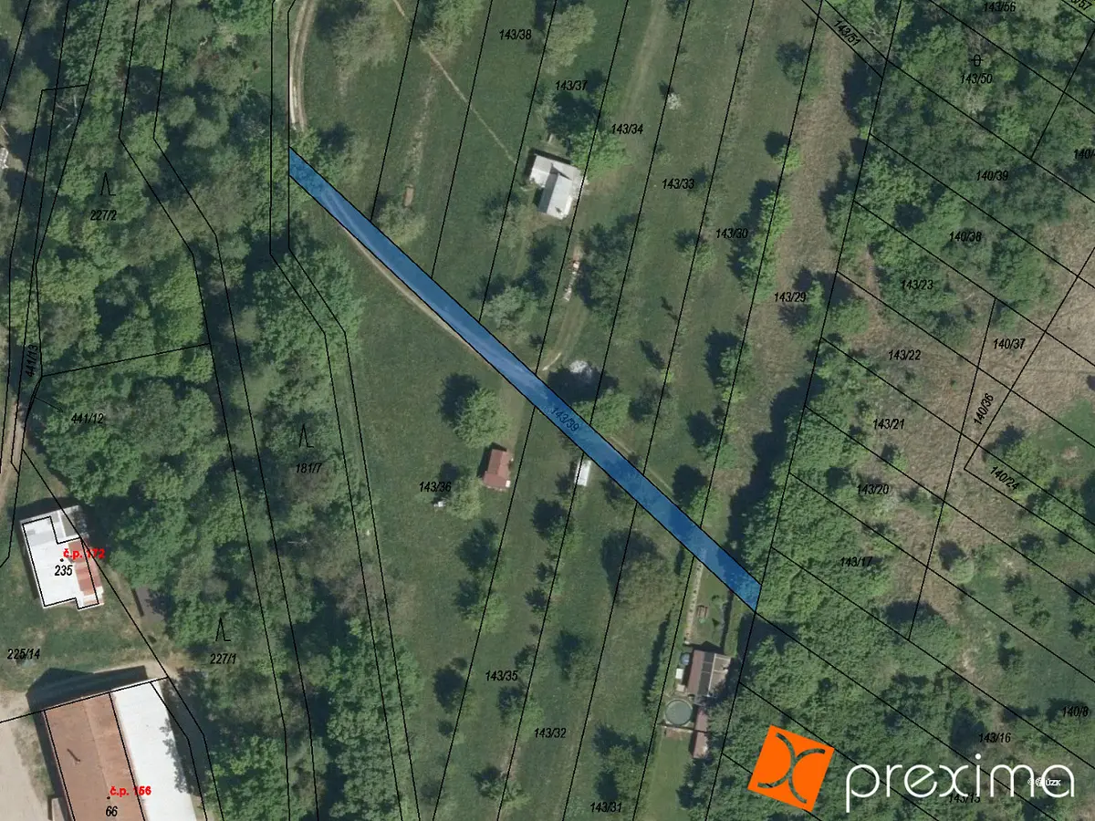 Prodej pozemku 2675 m², Valy · okres Pardubice