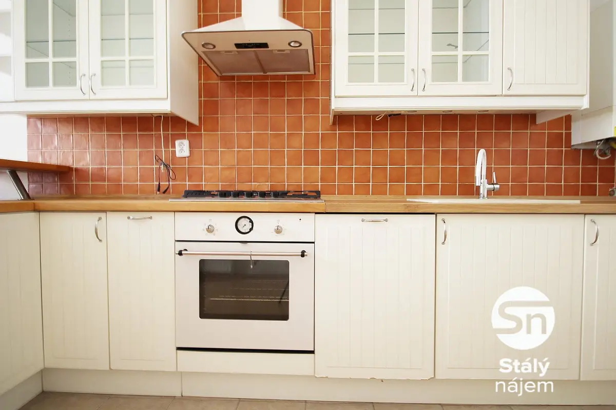 Pronájem bytu 1+1 47 m², Grafická · Smíchov