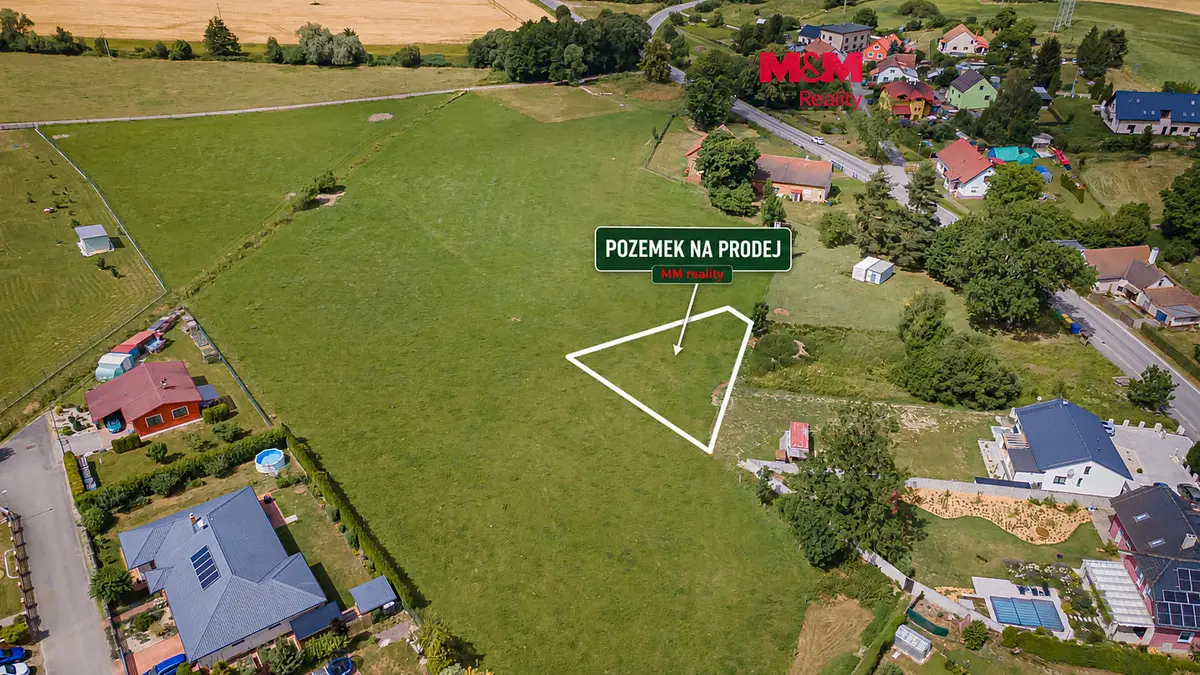 Prodej pozemku 606 m², Semanín