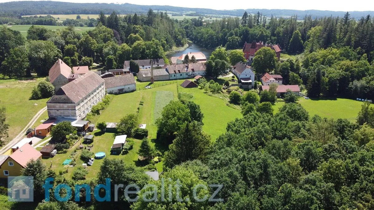 Prodej pozemku 947 m², Pluhův Žďár · okres Jindřichův Hradec