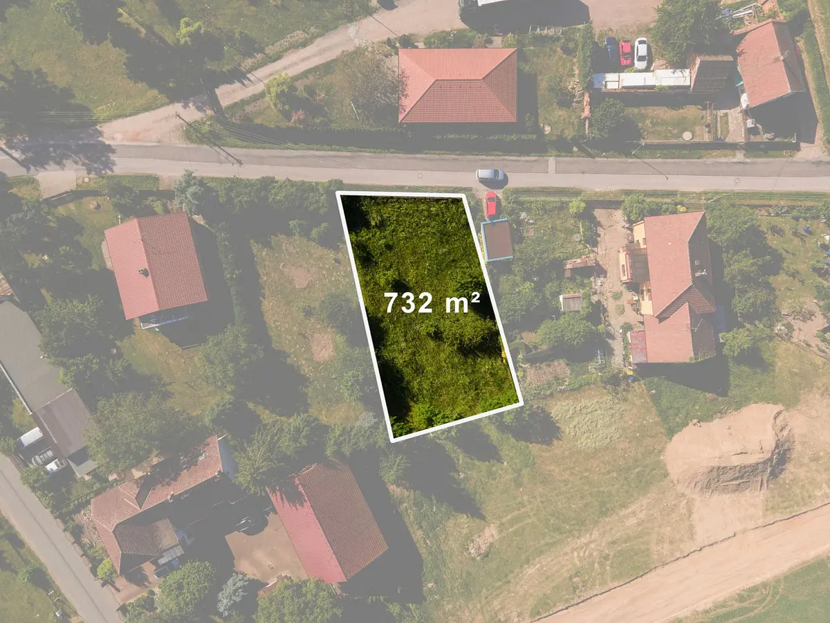 Prodej pozemku 732 m², Roudnice