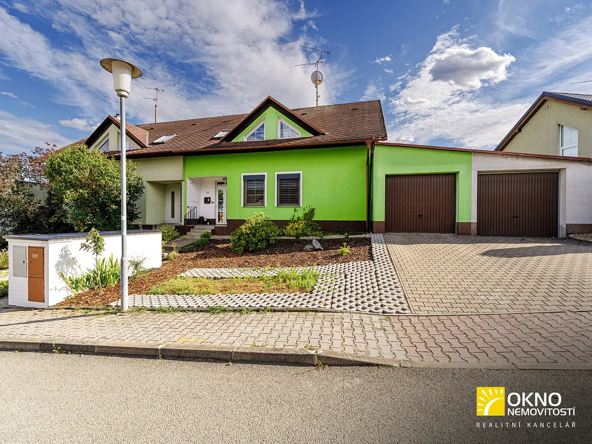 Prodej domu 168 m², Zastávka