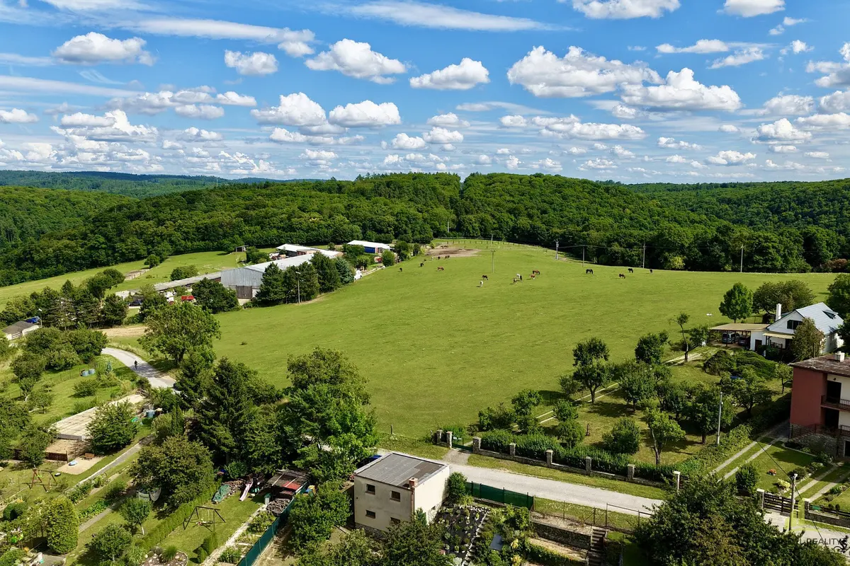 Prodej pozemku 845 m², Stará cesta · Ochoz u Brna