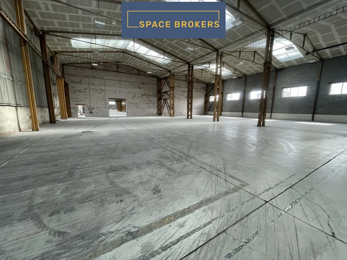 Pronájem komerčního prostoru 3400 m², Bystřany · okres Teplice