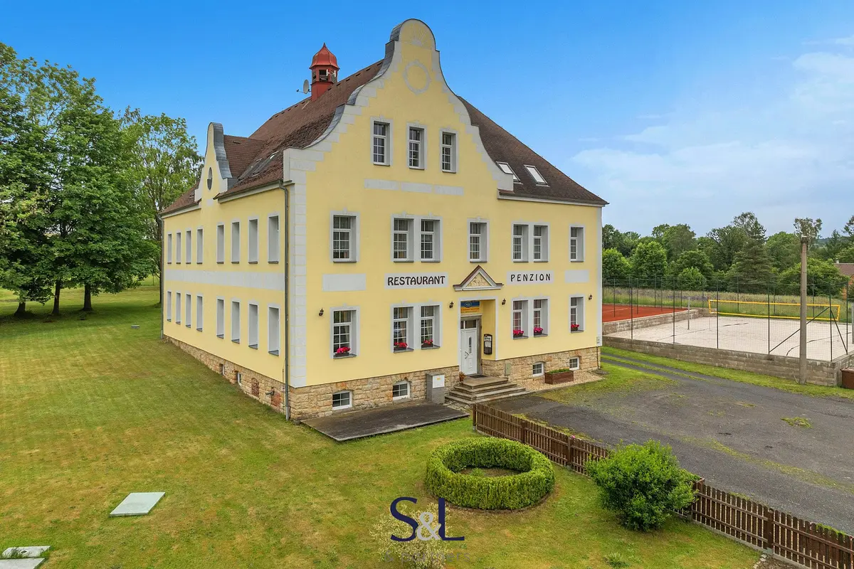 Prodej komerčního prostoru 919 m², Mikulášovice