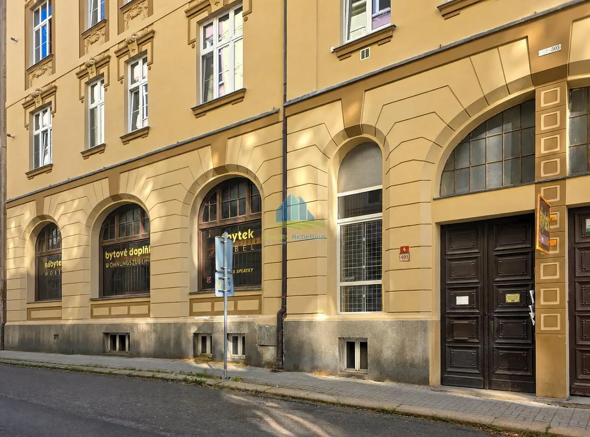 Prodej komerčního prostoru 241 m², Sadová · Aš