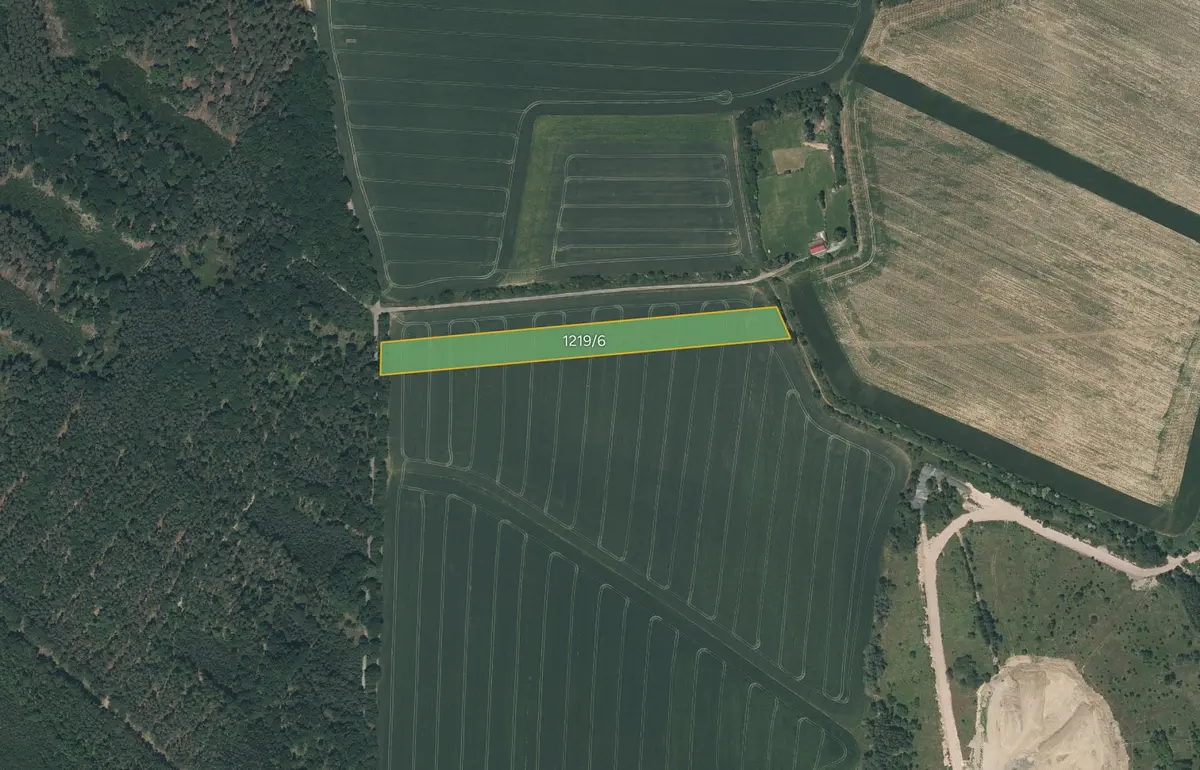 Prodej pozemku 10152 m², Tlučná