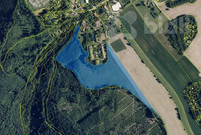 Prodej pozemku 75572 m², Šternberk · okres Olomouc