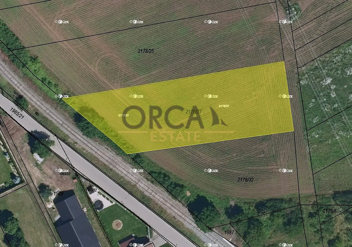 Prodej pozemku 2440 m², Břeclav